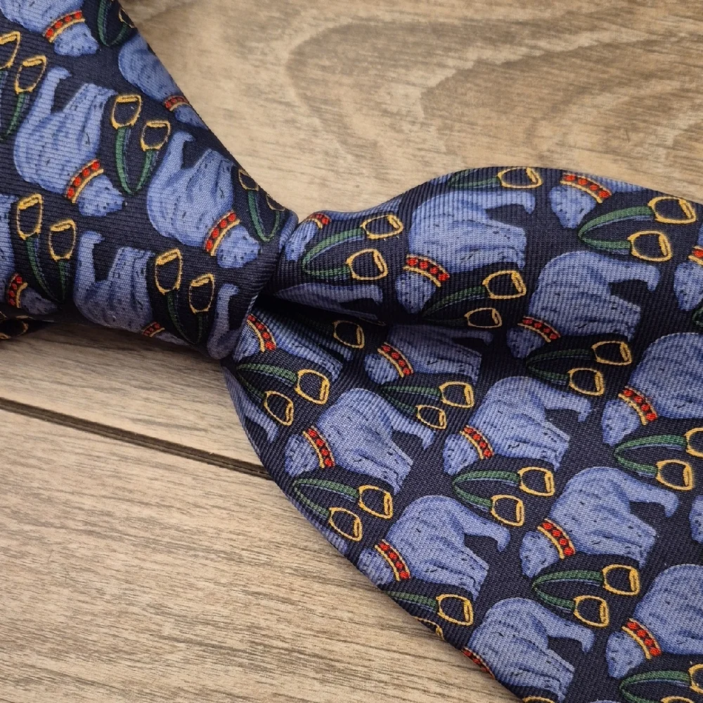 BROOKS BROTHERS Makers USA Navy Blue Polar‎ Bears Pattern Silk Mens Tie VTG